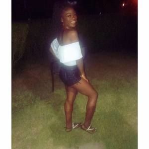 Meet your Posher, Tiffany